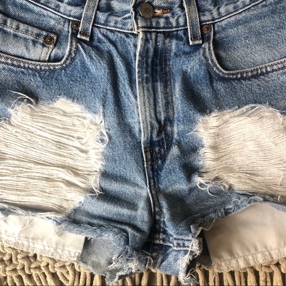 Furst Of A Kind Vintage Levi Distressed Shorts - Picture 7 of 14